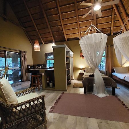 Mobola Lodge Mamono Экстерьер фото